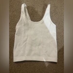 Ribbed white tank top